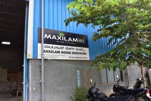 Maxilam Doors